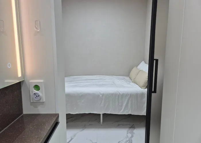 Hall, Namdaemun, Myeongdong Family Appartement *
